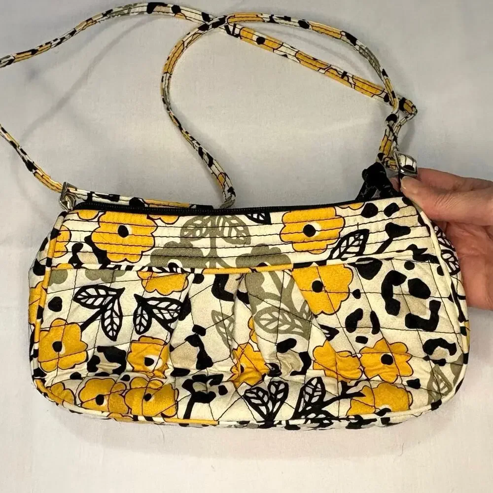 Vera Bradley carry pop